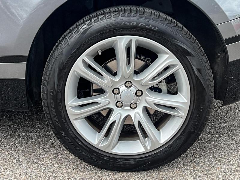 Image LAND-ROVER Range Rover Velar 2.0D 240ch R-Dynamic SE AWD BVA