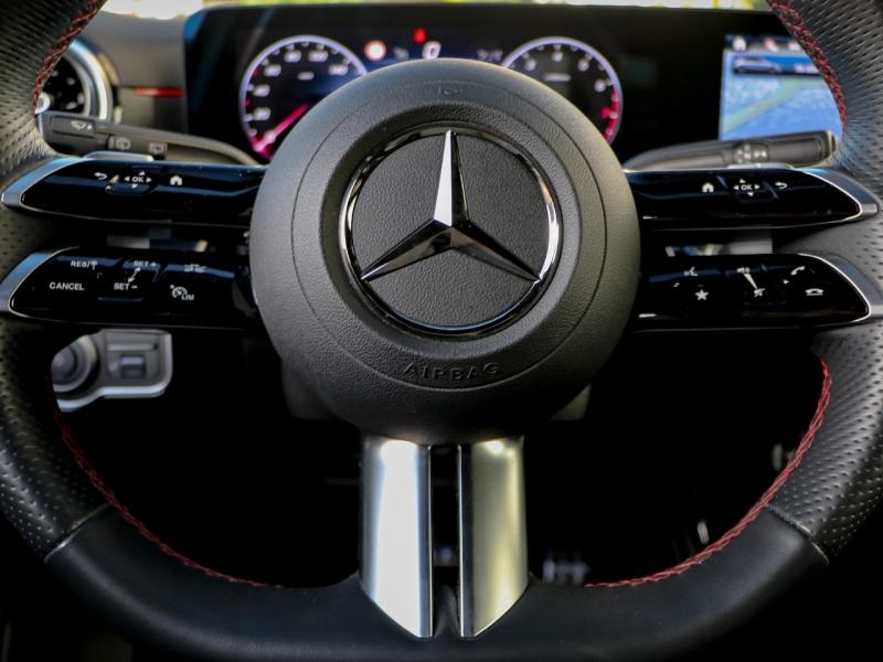 Image MERCEDES-BENZ Classe A 180 136ch AMG Line 7G-DCT