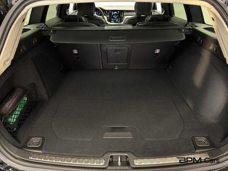 Image VOLVO V60 V60 Plus  T6 AWD Hybride rechargeable  Hybride Rechargeable (Essence)  Dark