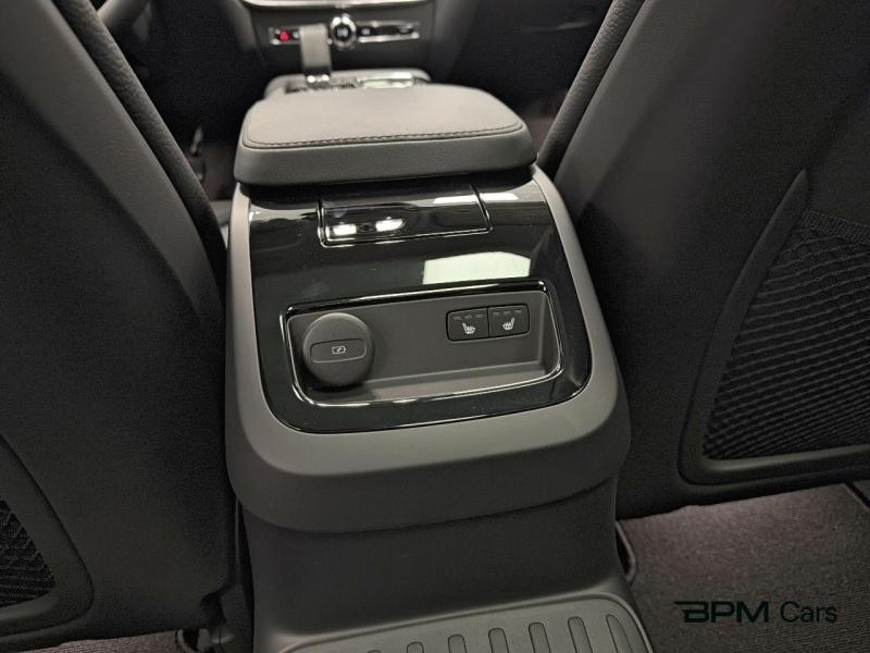 Image VOLVO V60 V60 Plus  T6 AWD Hybride rechargeable  Hybride Rechargeable (Essence)  Dark