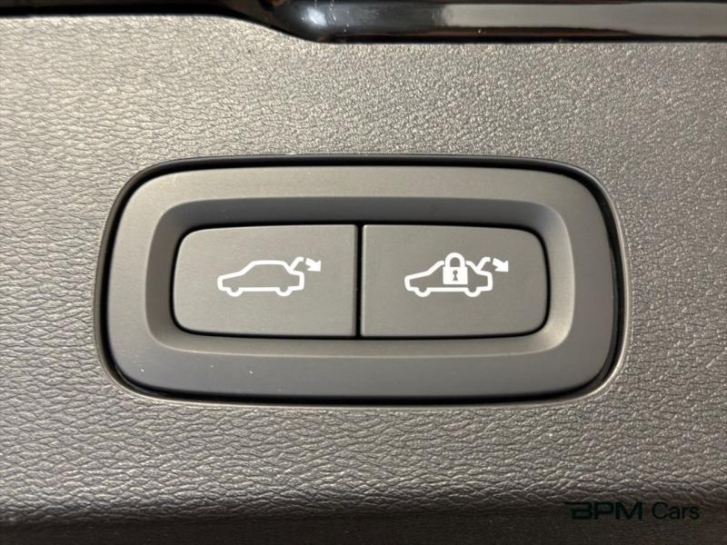 Image VOLVO V60 V60 Plus  T6 AWD Hybride rechargeable  Hybride Rechargeable (Essence)  Dark