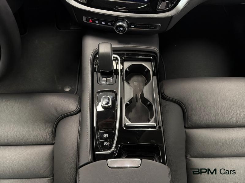 Image VOLVO V60 V60 Plus  T6 AWD Hybride rechargeable  Hybride Rechargeable (Essence)  Dark