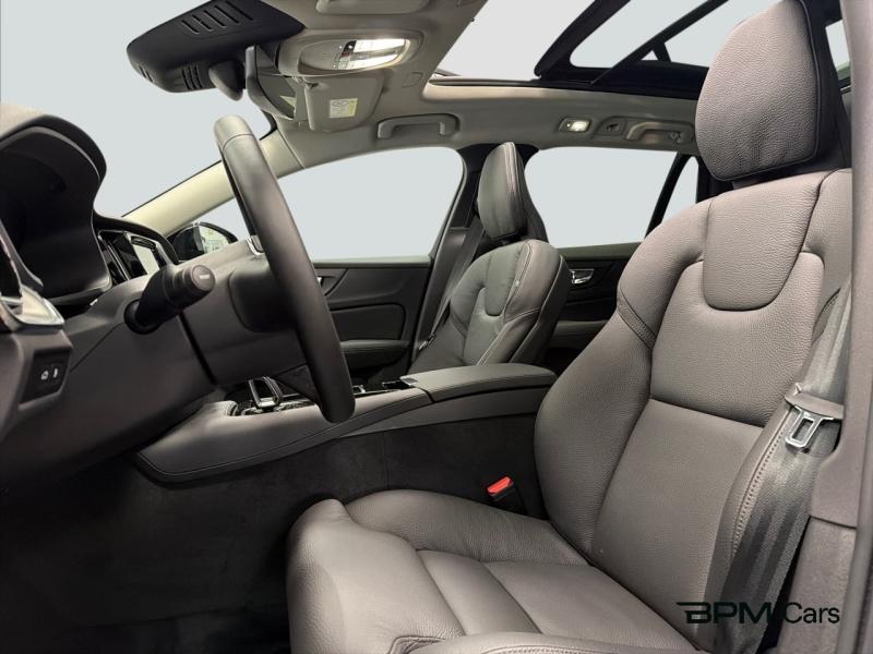 Image VOLVO V60 V60 Plus  T6 AWD Hybride rechargeable  Hybride Rechargeable (Essence)  Dark