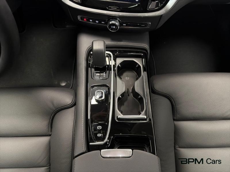 Image VOLVO V60 V60 Plus  T6 AWD Hybride rechargeable  Hybride Rechargeable (Essence)  Dark