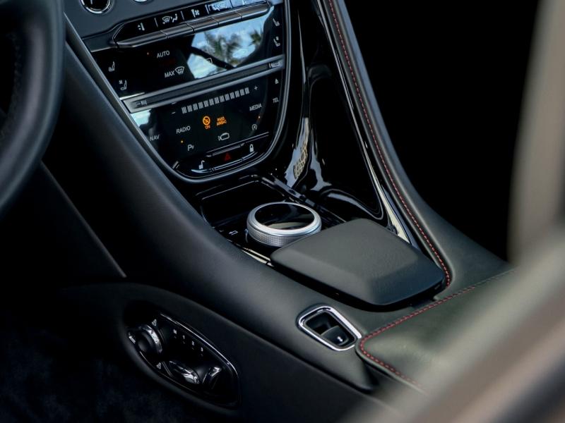 Image ASTON MARTIN DB11 V8 4.0 510ch BVA8
