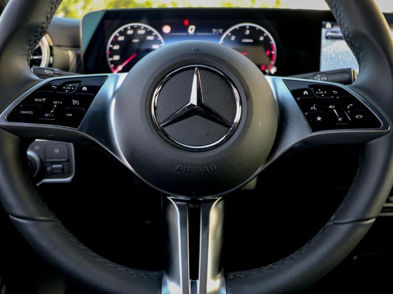 Image MERCEDES-BENZ Classe A 180 d 116ch Progressive Line 8G-DCT