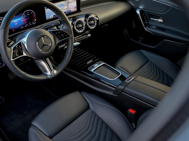 Image MERCEDES-BENZ Classe A 180 d 116ch Progressive Line 8G-DCT