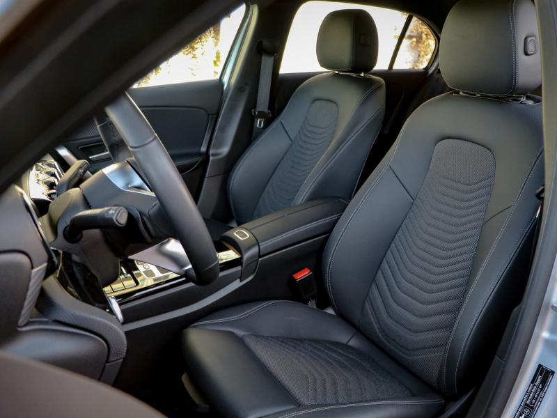 Image MERCEDES-BENZ Classe A 180 d 116ch Progressive Line 8G-DCT