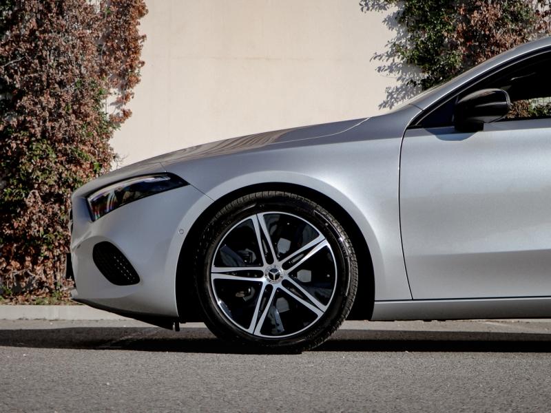 Image MERCEDES-BENZ Classe A 180 d 116ch Progressive Line 8G-DCT