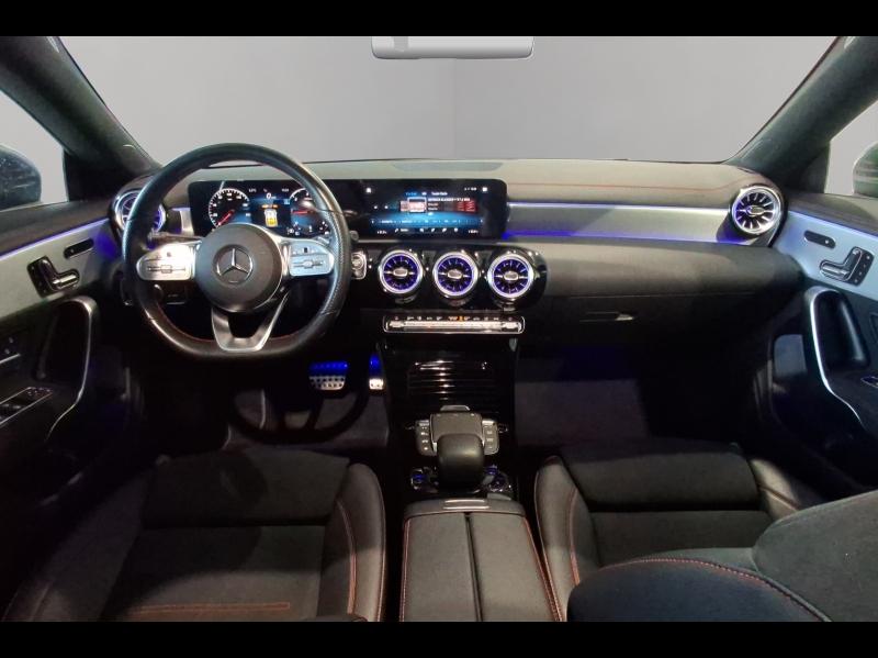 Image MERCEDES-BENZ CLA Shooting Brake 180 d 116ch AMG Line 8G-DCT