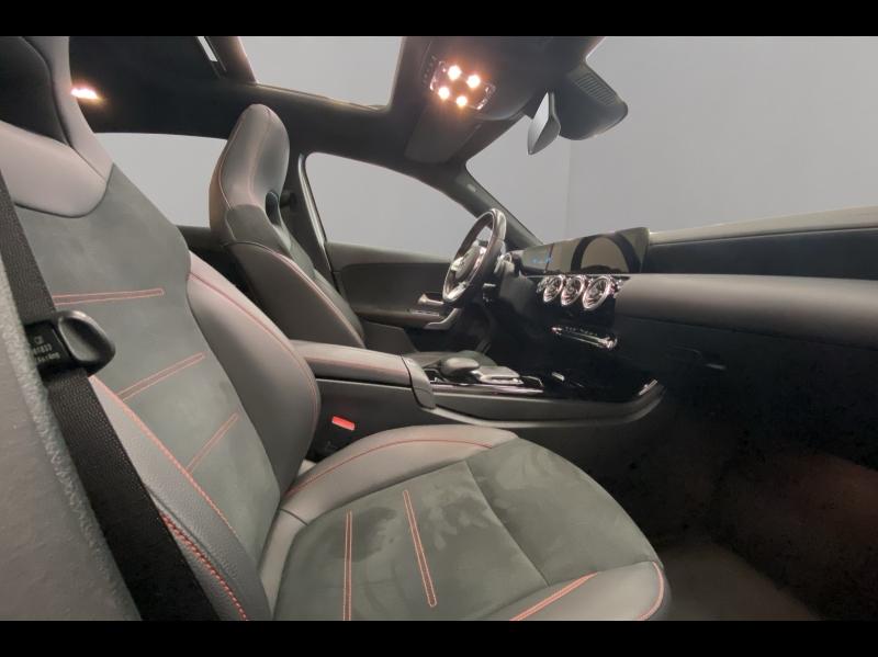 Image MERCEDES-BENZ Classe A 200 163ch AMG Line 7G-DCT 9cv