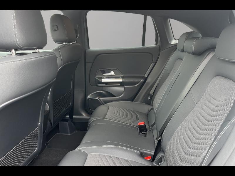 Image MERCEDES-BENZ GLA 180 d 116ch Progressive Line 8G-DCT