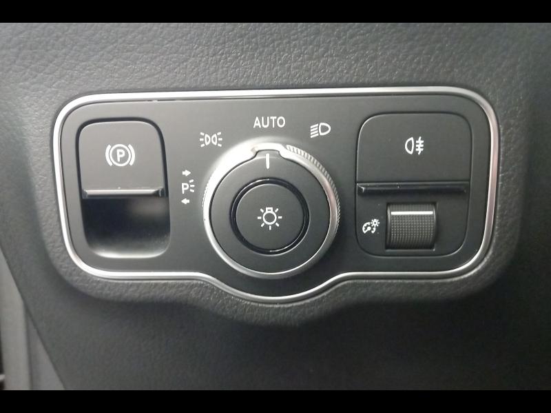 Image MERCEDES-BENZ GLA 200 d 150ch AMG Line 8G-DCT