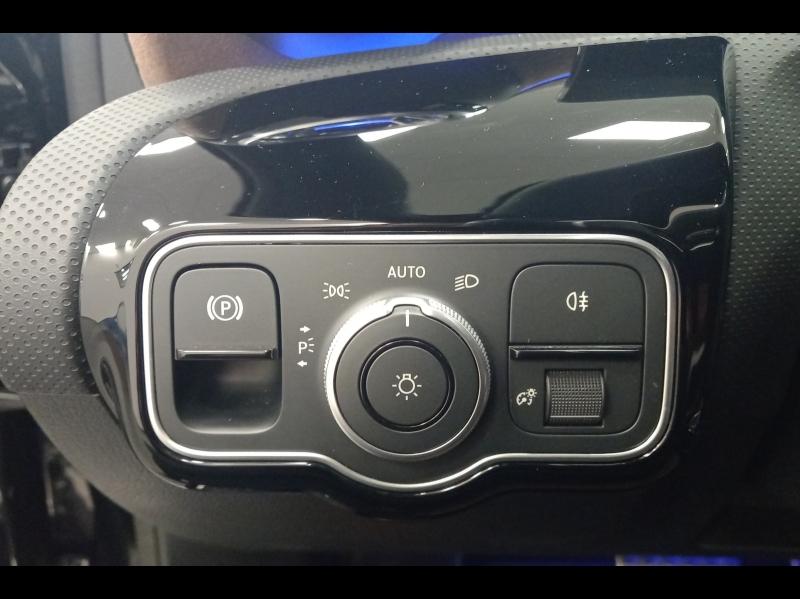 Image MERCEDES-BENZ Classe A 250 e Hybrid EQ 163+109ch AMG Line 8G-DCT