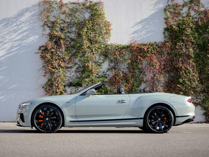 Image BENTLEY CONTINENTAL GTC Azure V8 Hybrid 4.0 680ch