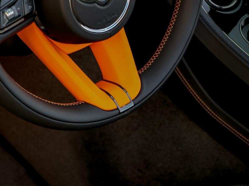 Image BENTLEY CONTINENTAL GTC Azure V8 Hybrid 4.0 680ch