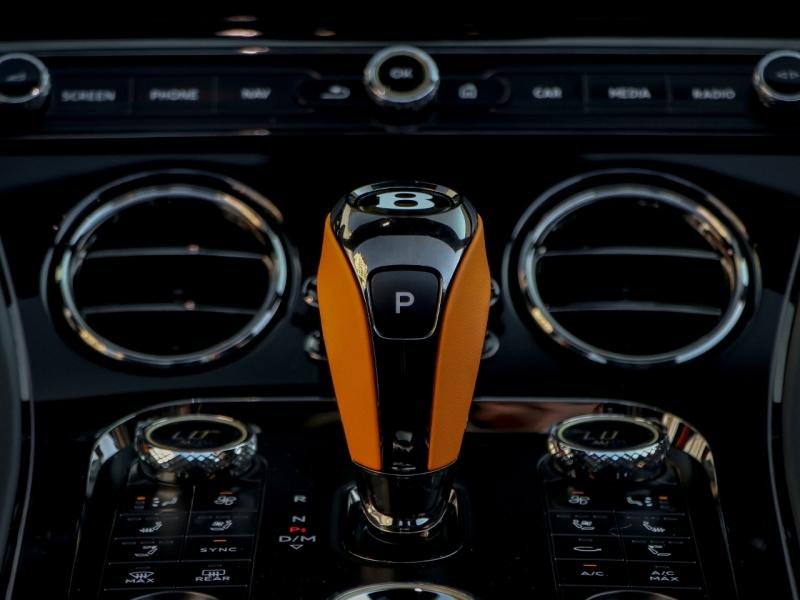 Image BENTLEY CONTINENTAL GTC Azure V8 Hybrid 4.0 680ch