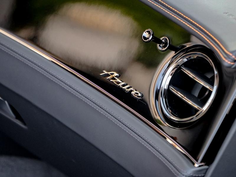 Image BENTLEY CONTINENTAL GTC Azure V8 Hybrid 4.0 680ch