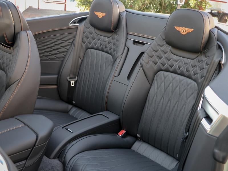 Image BENTLEY CONTINENTAL GTC Azure V8 Hybrid 4.0 680ch