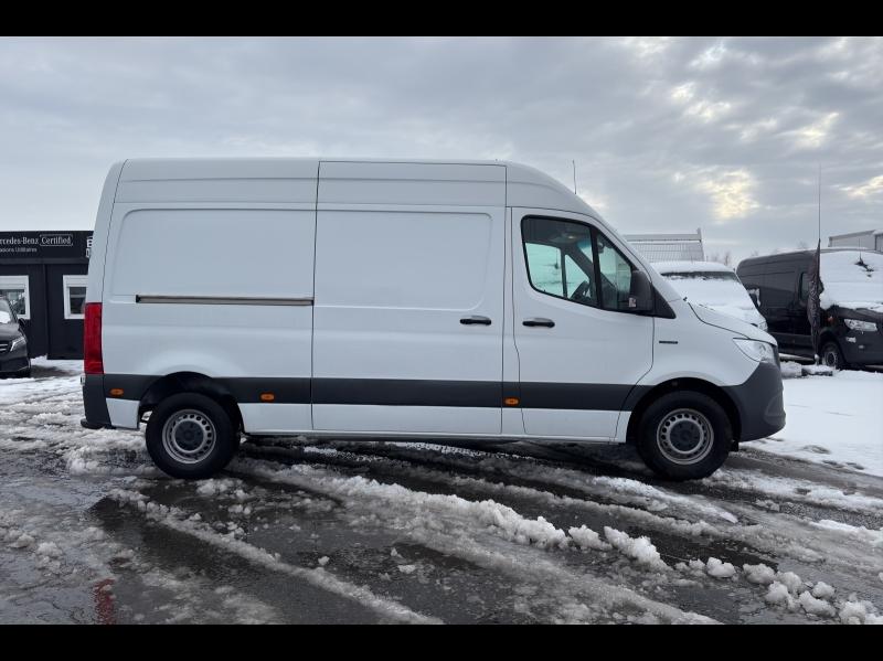 Image MERCEDES-BENZ Sprinter Fg 312 eSprinter 39 3T5 3 batteries