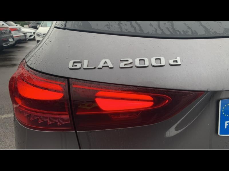 Image MERCEDES-BENZ GLA 200 d 150ch Progressive Line 8G-DCT