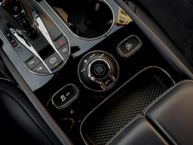 Image BENTLEY BENTAYGA V8 S 4.0 550ch