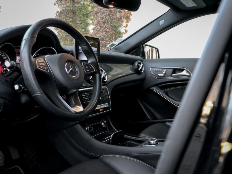 Image MERCEDES-BENZ GLA 200 d 136ch Business Executive Edition 7G-DCT Euro6c