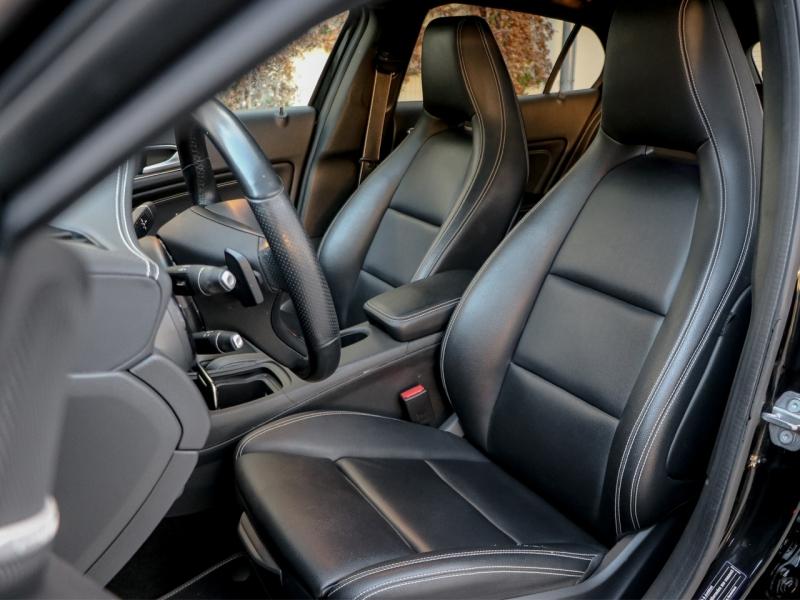 Image MERCEDES-BENZ GLA 200 d 136ch Business Executive Edition 7G-DCT Euro6c