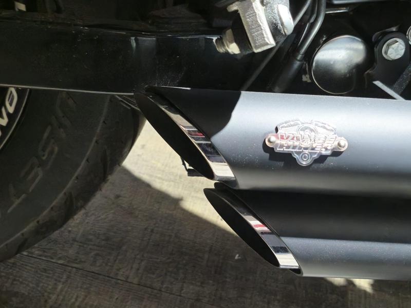 Image HARLEY-DAVIDSON Dyna Fat Bob Dyna Fat Bob 1690 Noir ABS 2014