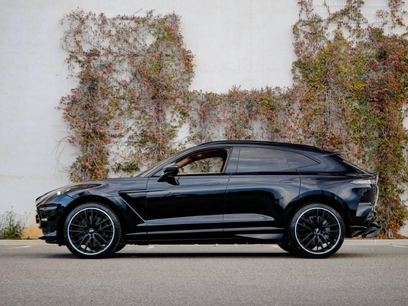 Image ASTON MARTIN DBX 4.0 V8 biturbo 707ch BVA9