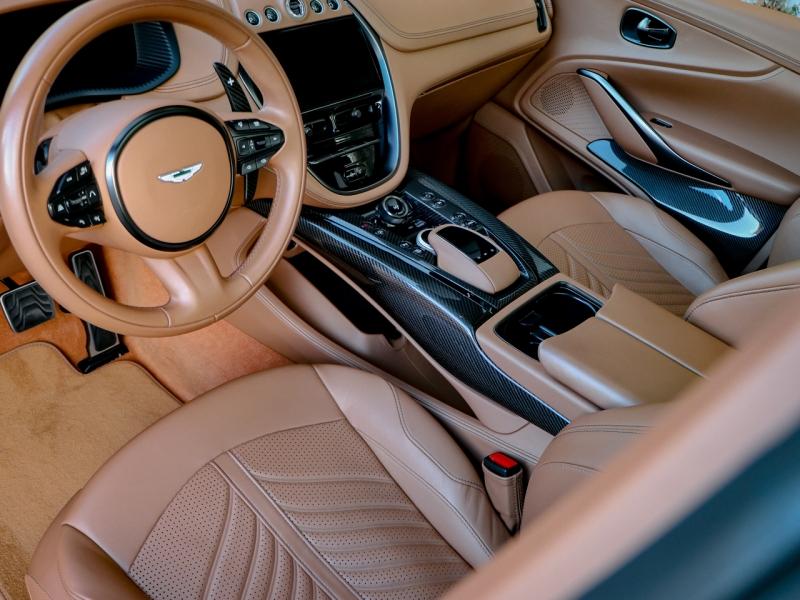 Image ASTON MARTIN DBX 4.0 V8 biturbo 707ch BVA9