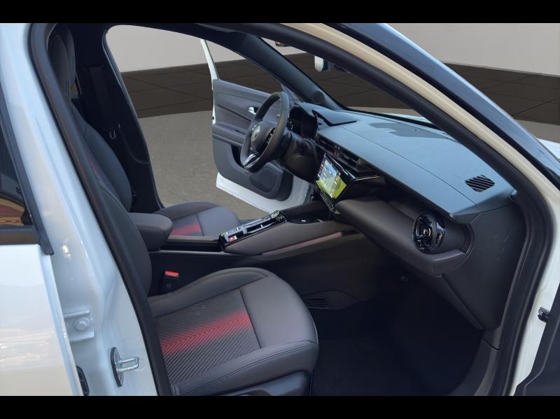 Image ALFA ROMEO Junior 1.2 Ibrida 145ch Premium e-DCT6 Q4