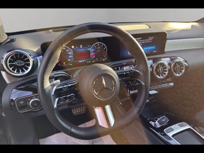 Image MERCEDES-BENZ Classe A Berline 200 163ch AMG Line 7G-DCT