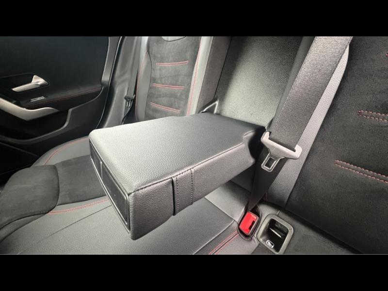 Image MERCEDES-BENZ CLA Shooting Brake 200 d 150ch AMG Line 8G-DCT 8cv