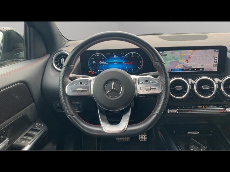 Image MERCEDES-BENZ GLA 220 d 190ch 4Matic AMG Line 8G-DCT