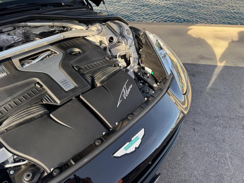 Image ASTON MARTIN DBX 4.0 V8 biturbo 707ch BVA9