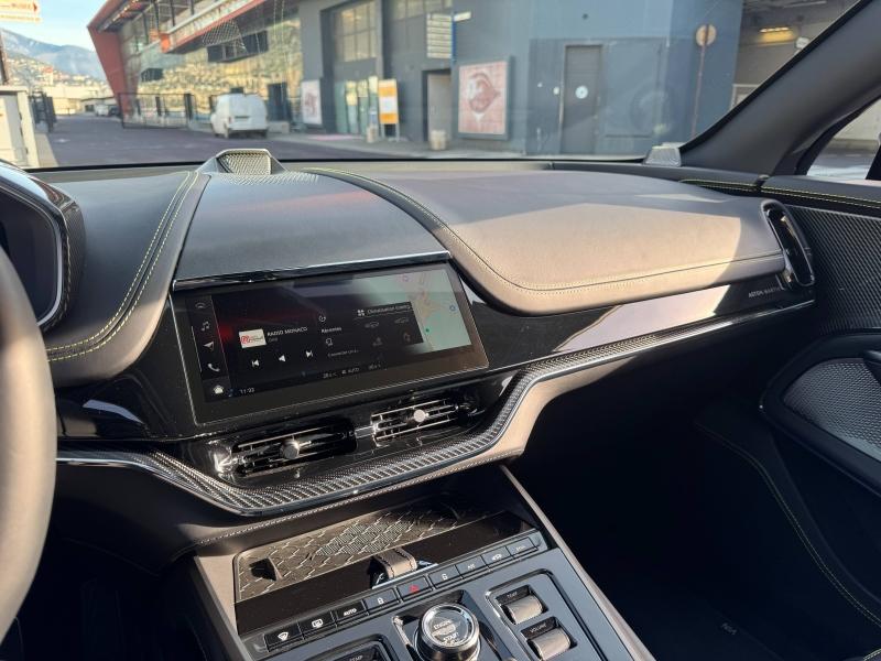 Image ASTON MARTIN DBX 4.0 V8 biturbo 707ch BVA9