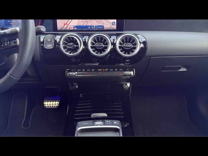 Image MERCEDES-BENZ Classe A 180 d 116ch AMG Line 8G-DCT