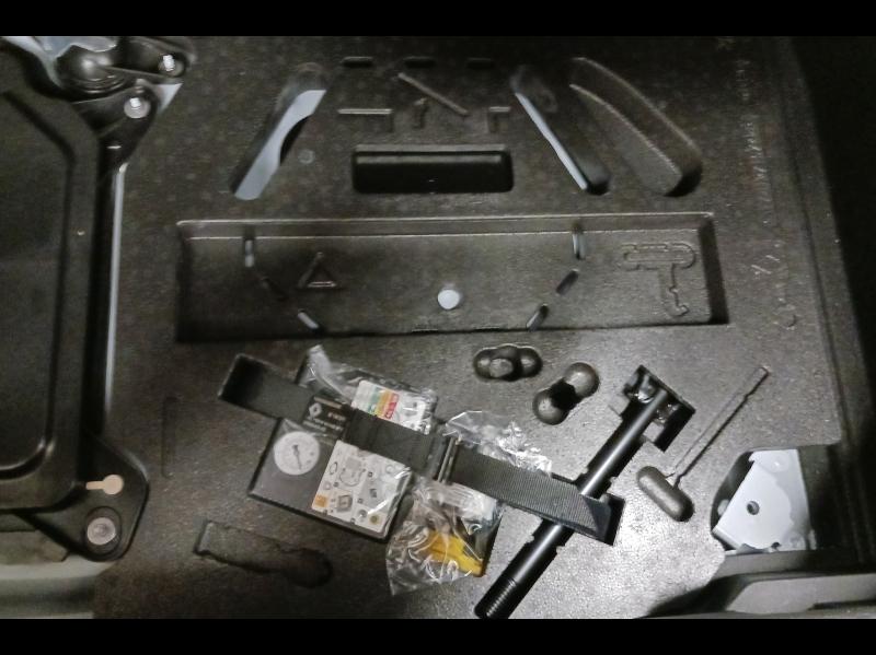 Image RENAULT Clio 1.6 E-Tech 140ch Business -21