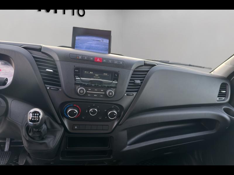 Image IVECO Daily CCb 35-160H / 3.0 160CH / BENNE & COFFRE / 2023 / 35C16 /