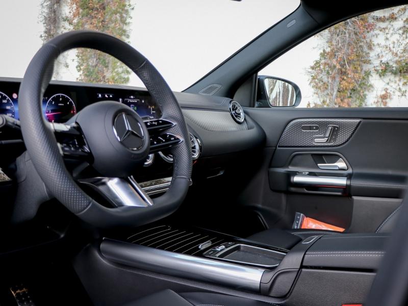 Image MERCEDES-BENZ GLA 220 d 190ch AMG Line 8G-DCT 4Matic