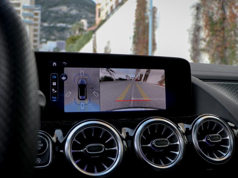 Image MERCEDES-BENZ GLA 220 d 190ch AMG Line 8G-DCT 4Matic