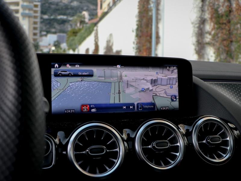 Image MERCEDES-BENZ GLA 220 d 190ch AMG Line 8G-DCT 4Matic