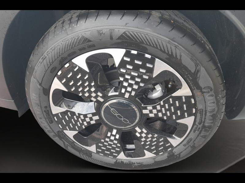 Image FIAT 600 1.2 Hybrid Turbo 110ch La Prima eDCT6