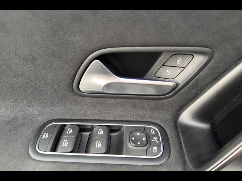 Image MERCEDES-BENZ Classe A 250 e Hybrid EQ 163+109ch AMG Line 8G-DCT