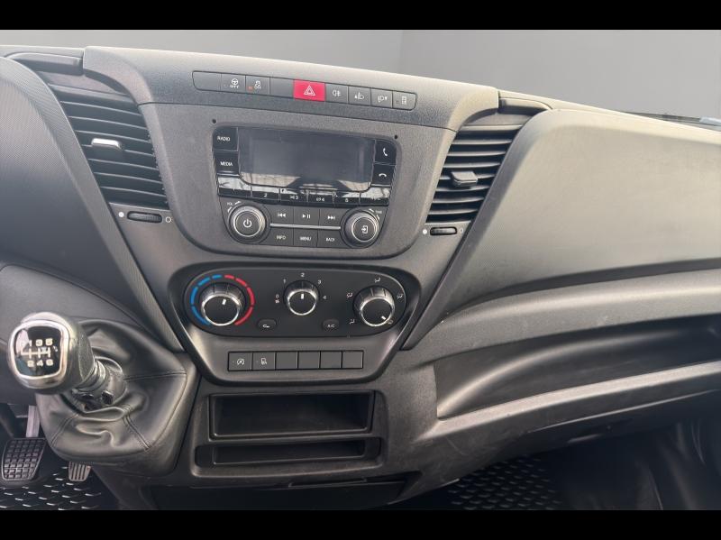 Image IVECO Daily CCb 35-120H / 35C12 / BENNE & COFFRE / 2020 /