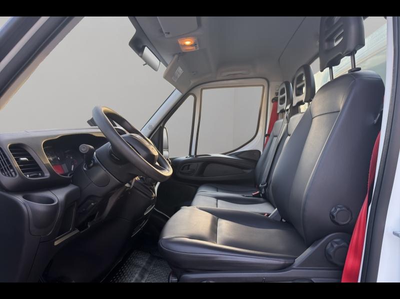 Image IVECO Daily CCb 35-160H / 3.0 160CH / BENNE & COFFRE / 2023 / 35C16 /