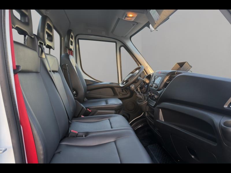 Image IVECO Daily CCb 35-160H / 3.0 160CH / BENNE & COFFRE / 2023 / 35C16 /