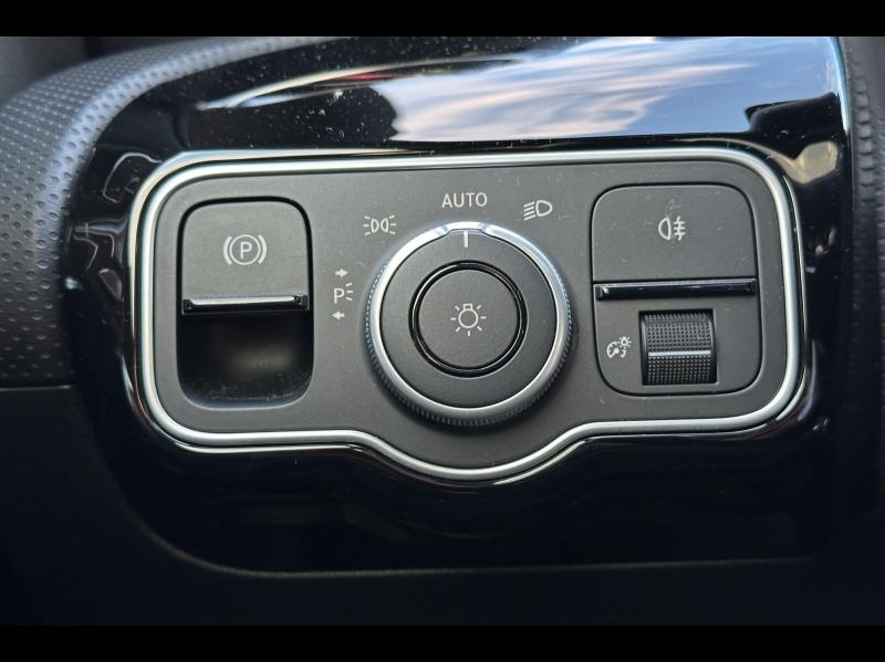 Image MERCEDES-BENZ Classe A 250 e Hybrid EQ 163+109ch AMG Line 8G-DCT