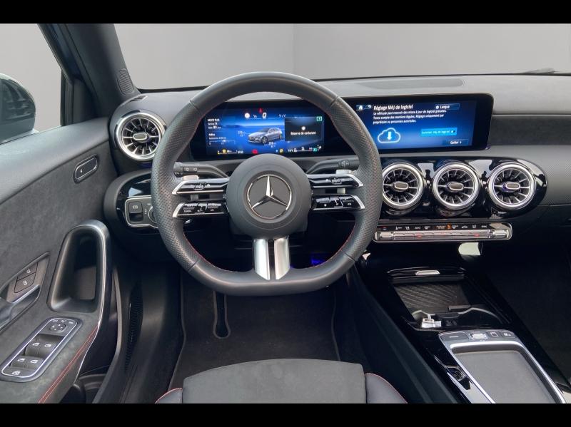 Image MERCEDES-BENZ Classe A 200 d 150ch AMG Line 8G-DCT